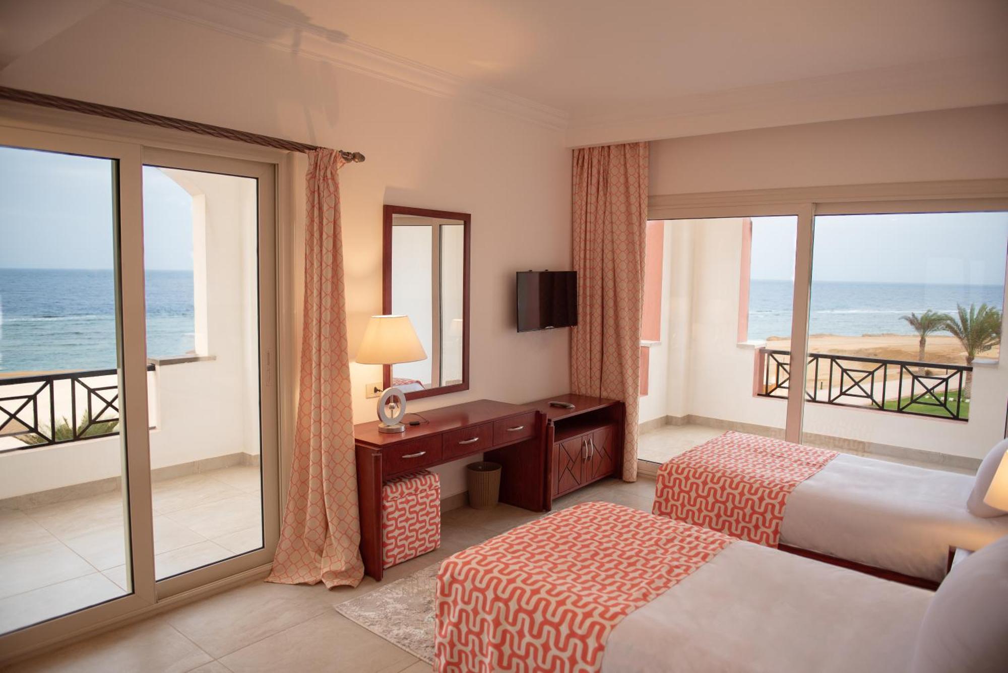 Oyster Bay Beach Resort Абу Дабаб Екстериор снимка