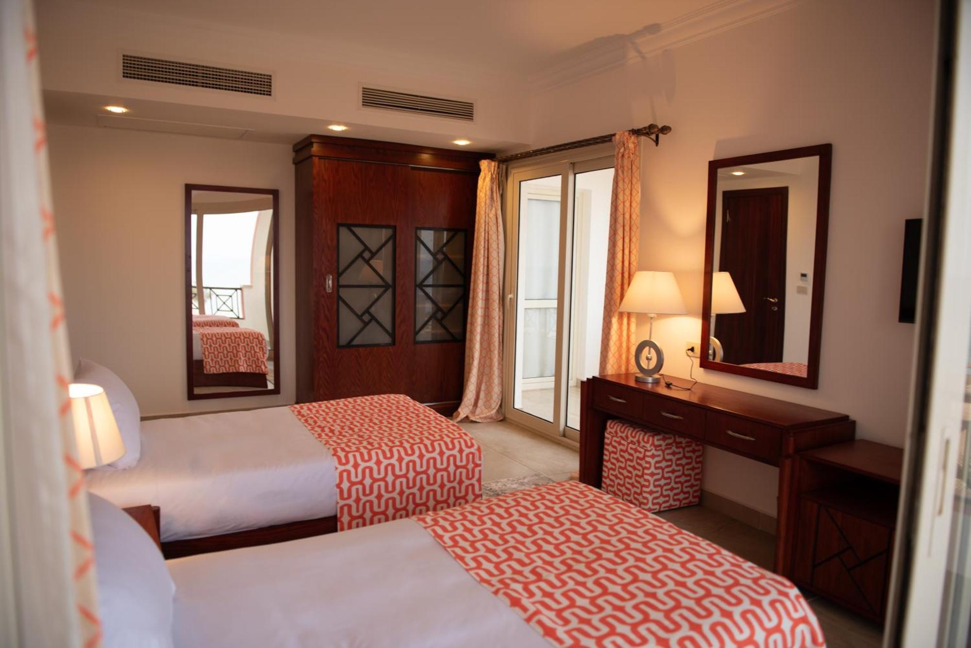 Oyster Bay Beach Resort Абу Дабаб Екстериор снимка