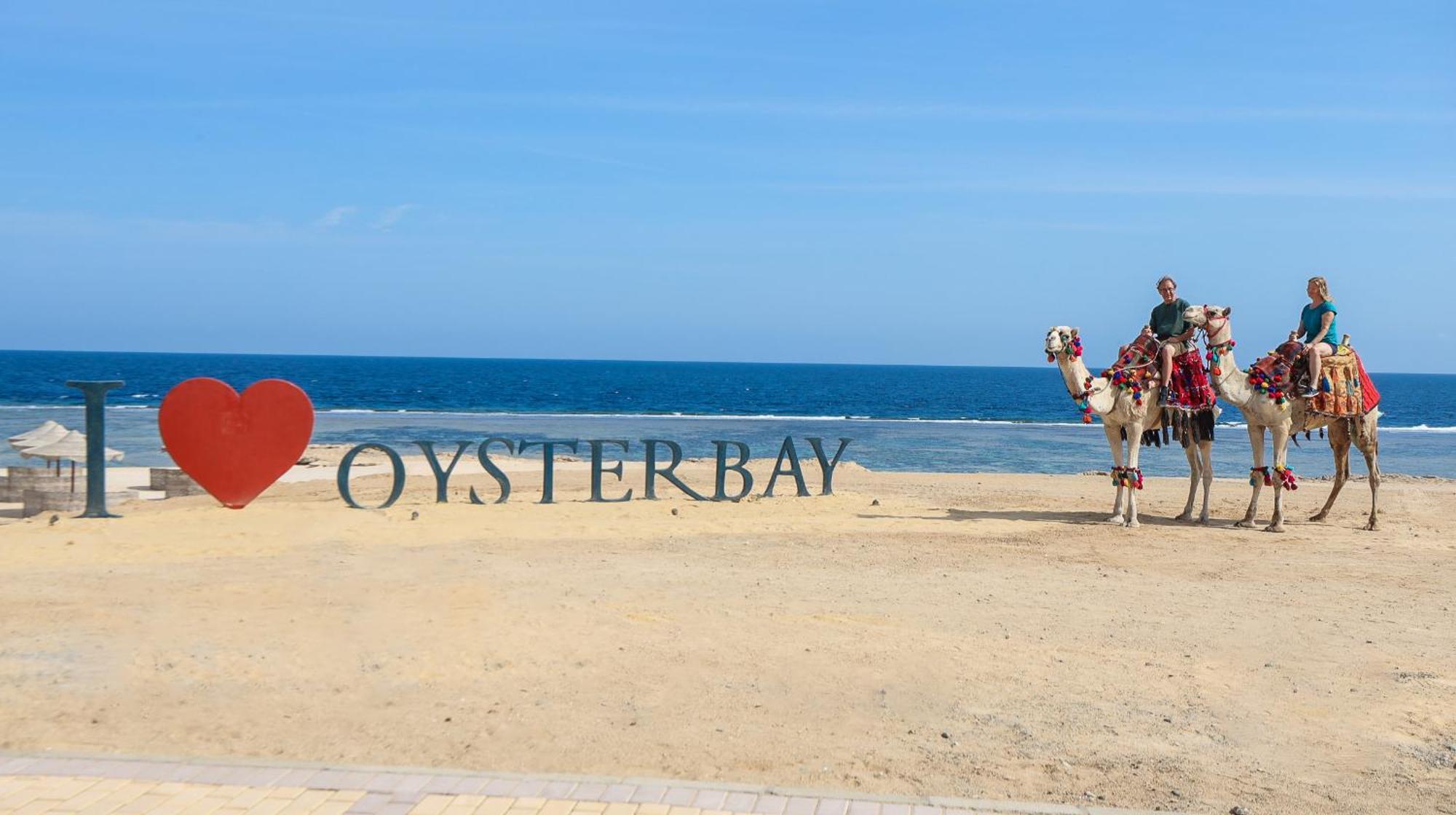 Oyster Bay Beach Resort Абу Дабаб Екстериор снимка