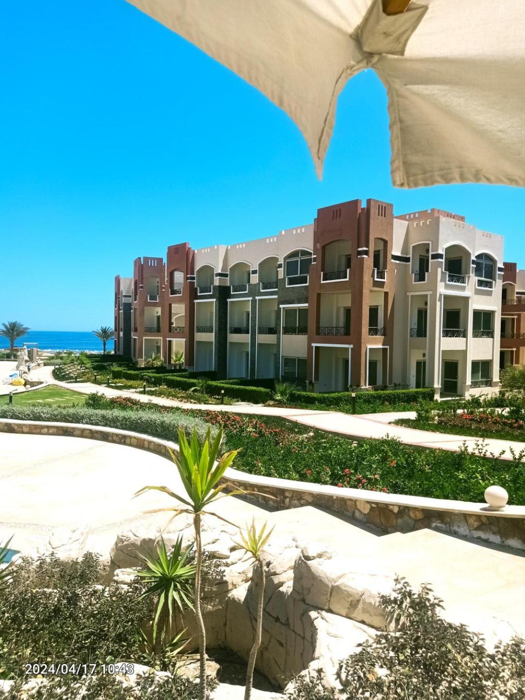 Oyster Bay Beach Resort Абу Дабаб Екстериор снимка