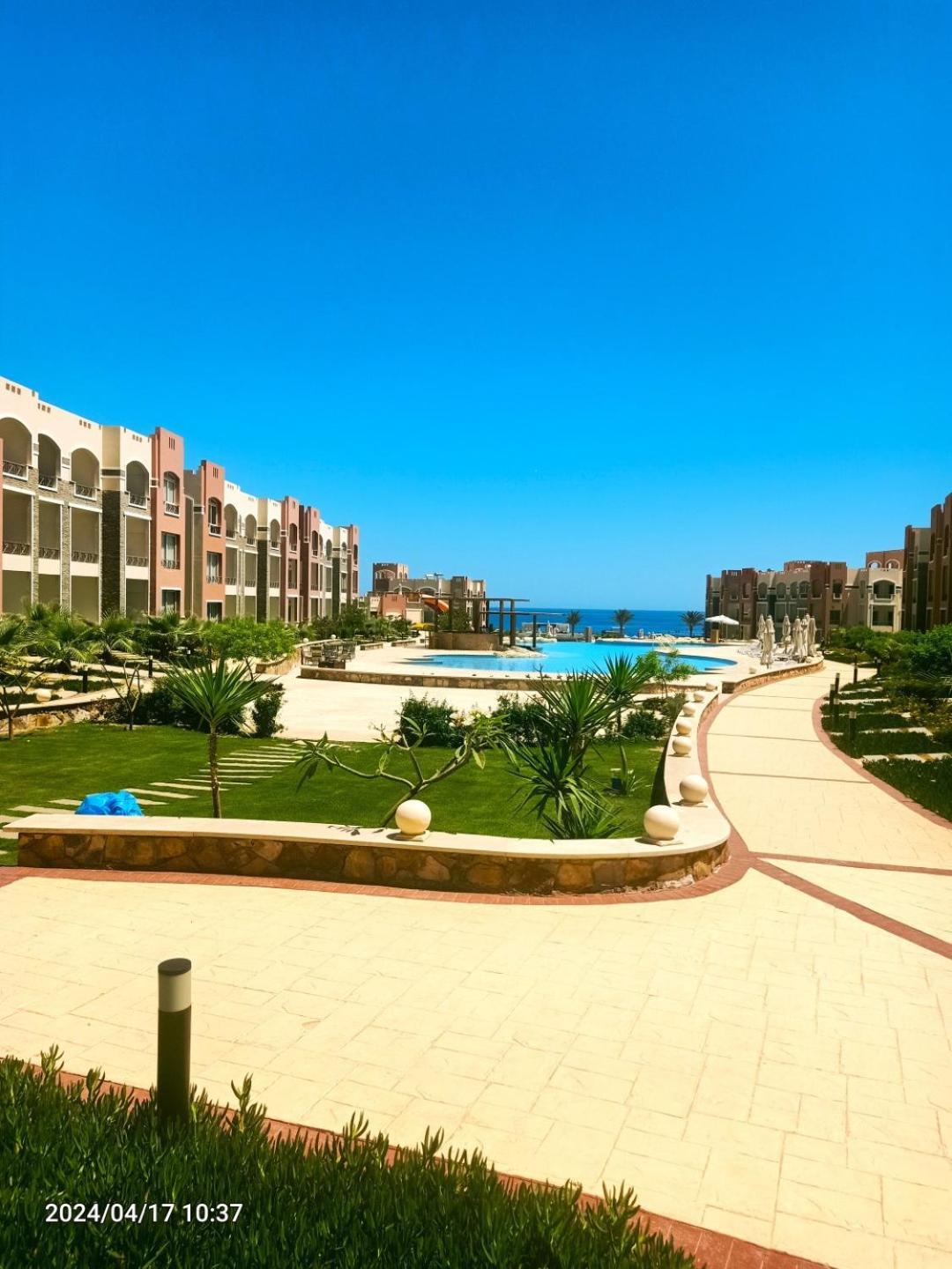 Oyster Bay Beach Resort Абу Дабаб Екстериор снимка
