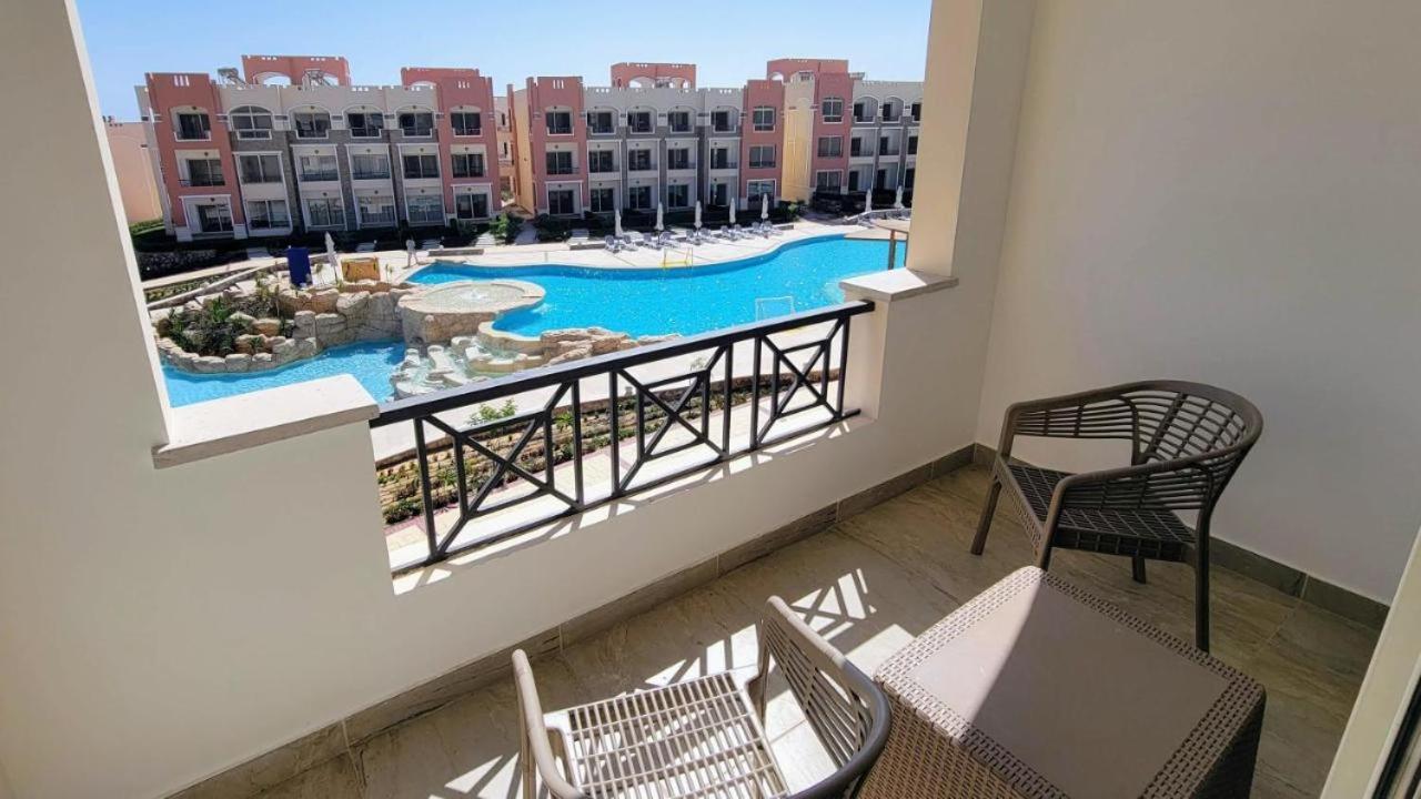 Oyster Bay Beach Resort Абу Дабаб Екстериор снимка