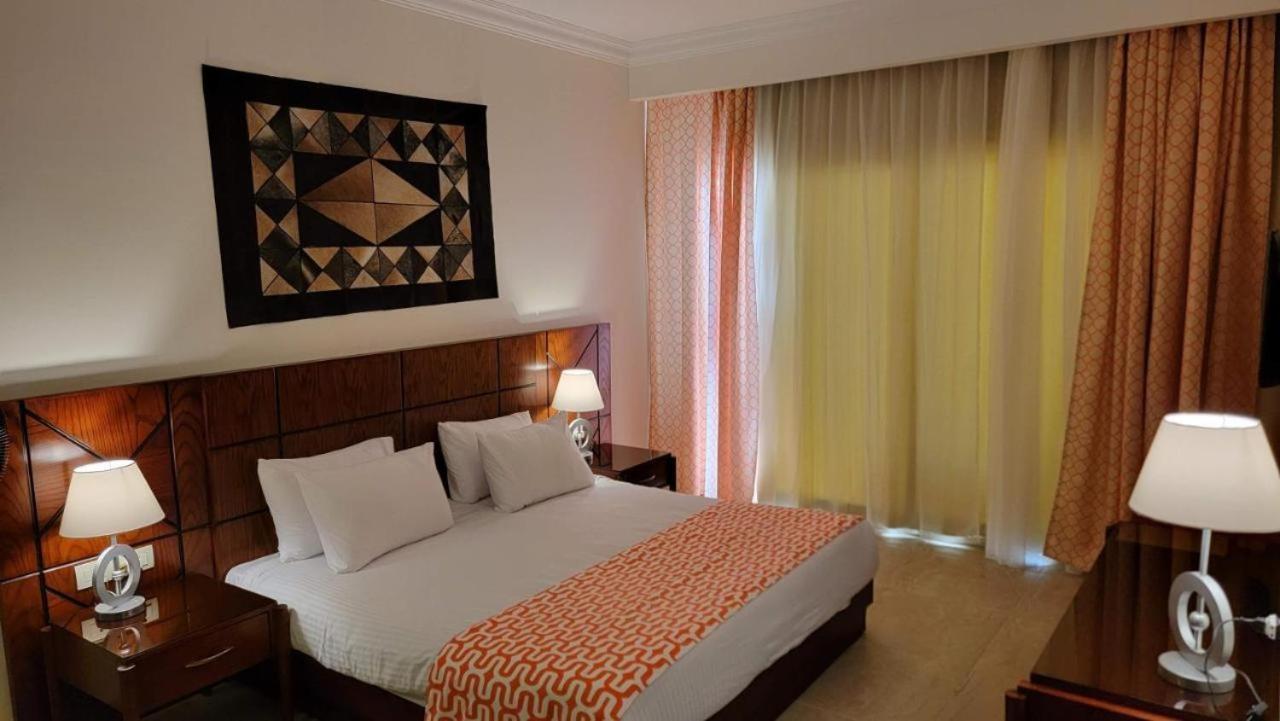 Oyster Bay Beach Resort Абу Дабаб Екстериор снимка