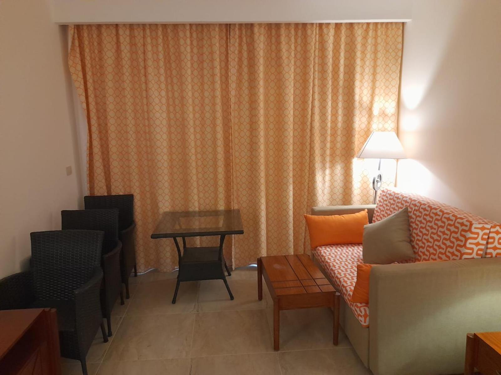 Oyster Bay Beach Resort Абу Дабаб Екстериор снимка
